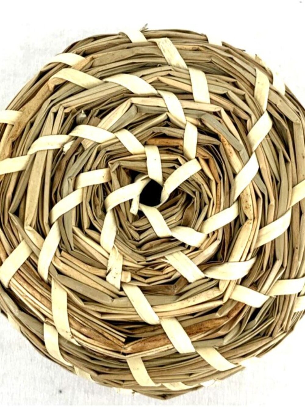 Sweetgrass Coiled Round Basket with Lid 4" - Picture 3 of 6